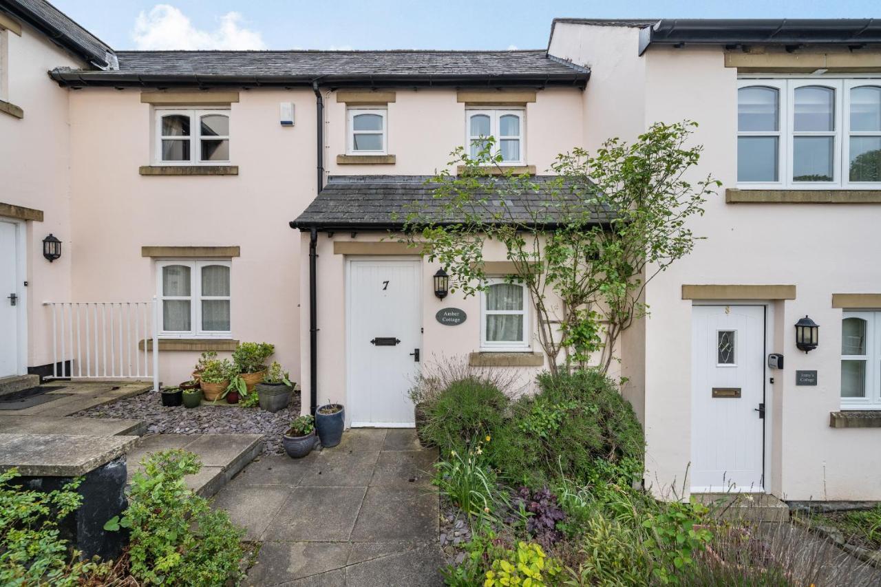 Amber Cottage Holker Экстерьер фото